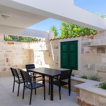 Apartmani Canaki Supetar Extérieur photo