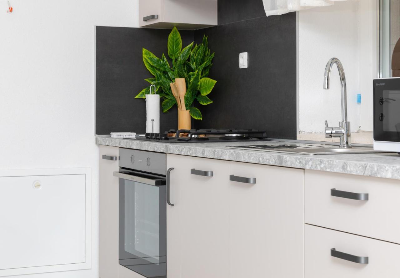 Apartmani Canaki Supetar Extérieur photo