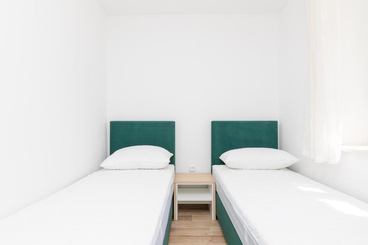 Apartmani Canaki Supetar Extérieur photo