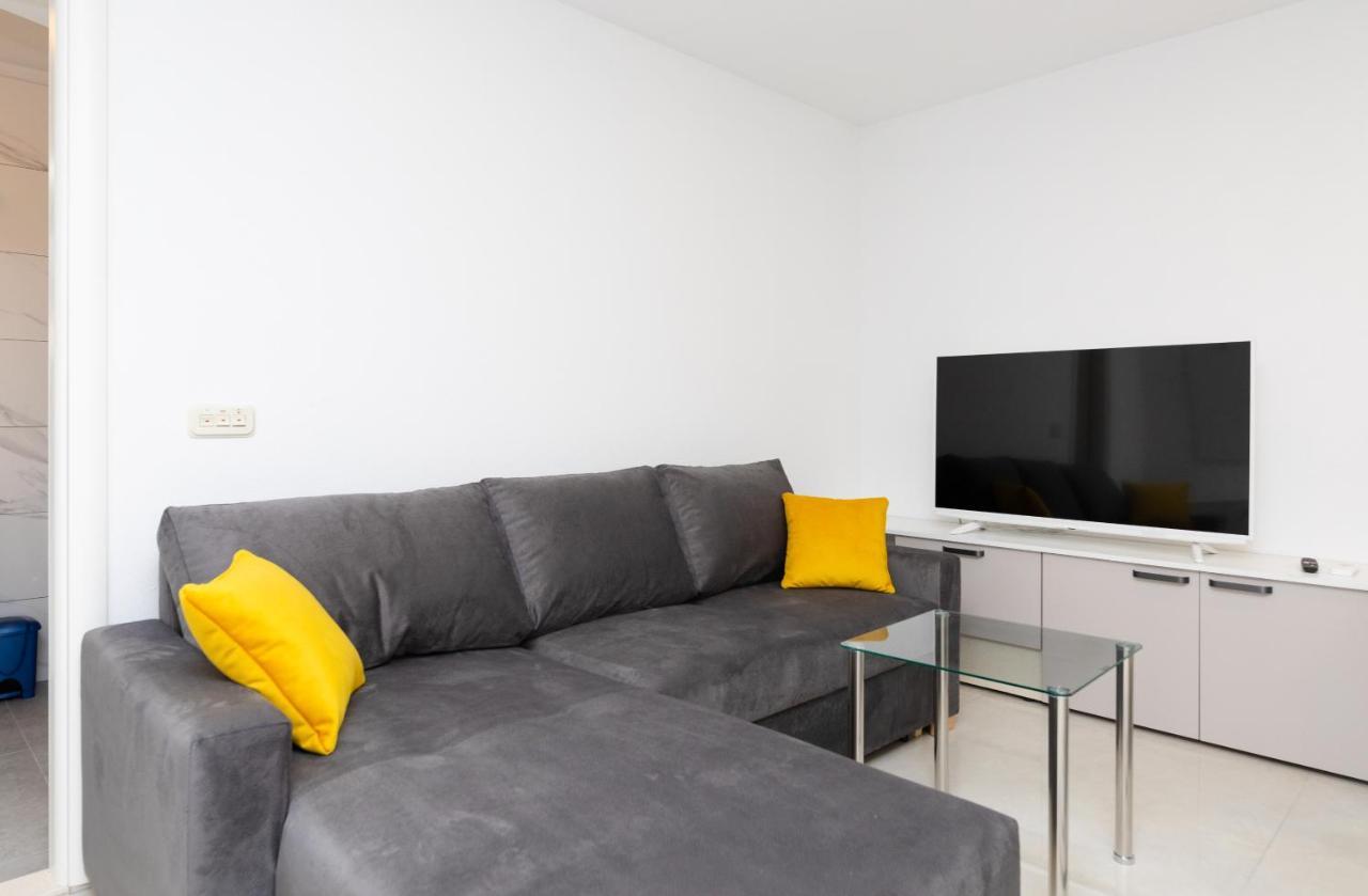 Apartmani Canaki Supetar Extérieur photo